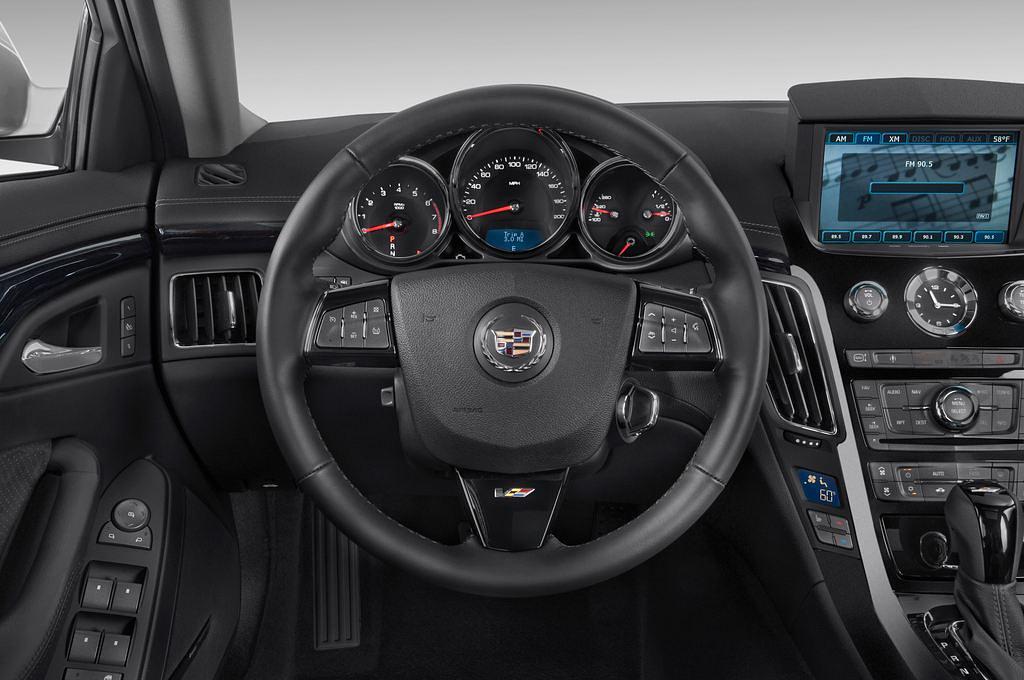 Cadillac CTS (Baujahr 2011) V 4 Türen Lenkrad