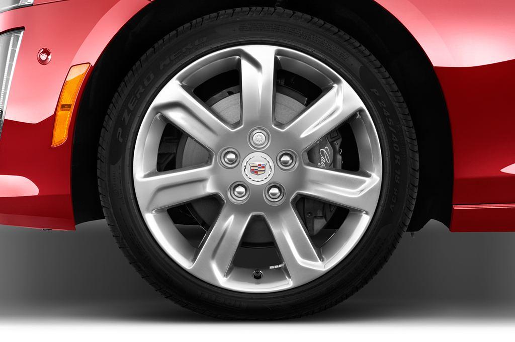 Cadillac CTS (Baujahr 2013) - 4 Türen Reifen und Felge