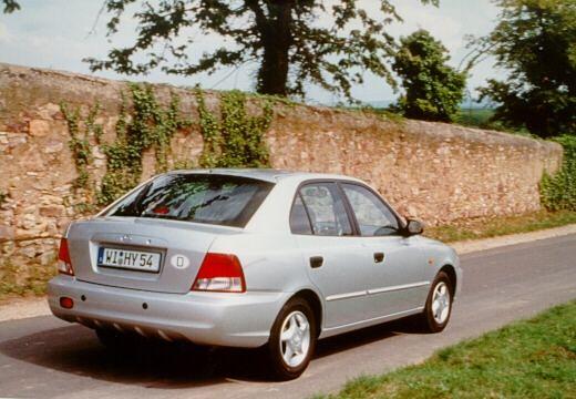 HYUNDAI-Accent-1-3i--2000-2002-