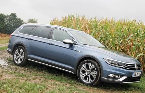 Trittsicher? Die Reifen sind die Achillesferse des "Alltrack". Schon mit etwas Schlamm im Profil werden sie zu Slicks.