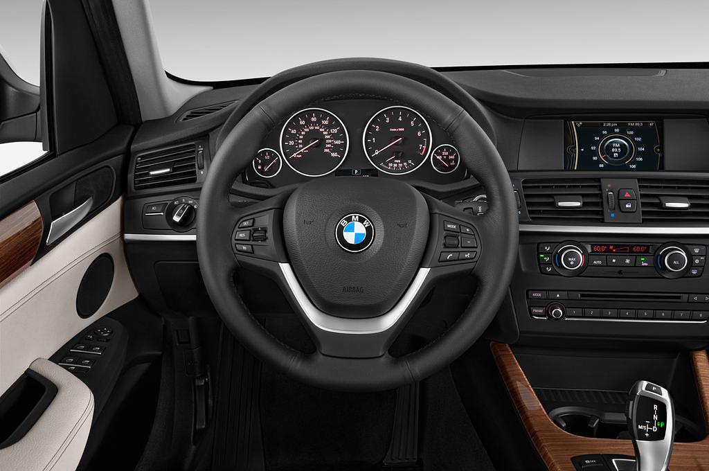 BMW X6 (Baujahr 2013) xDrive35i 5 Türen Lenkrad