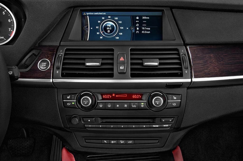 BMW X6 (Baujahr 2015) Xdrive35I 5 Türen Radio und Infotainmentsystem