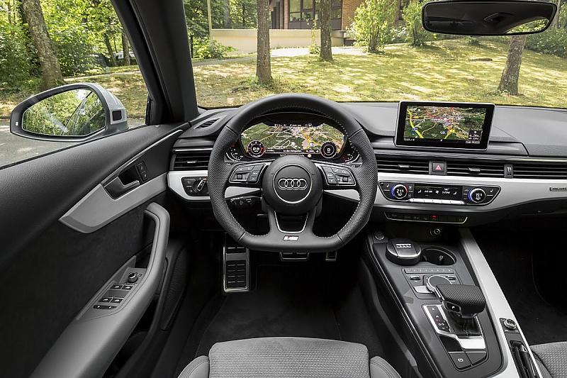 Das Cockpit des Audi A4 2.0 TFSI Jahrgang 2016