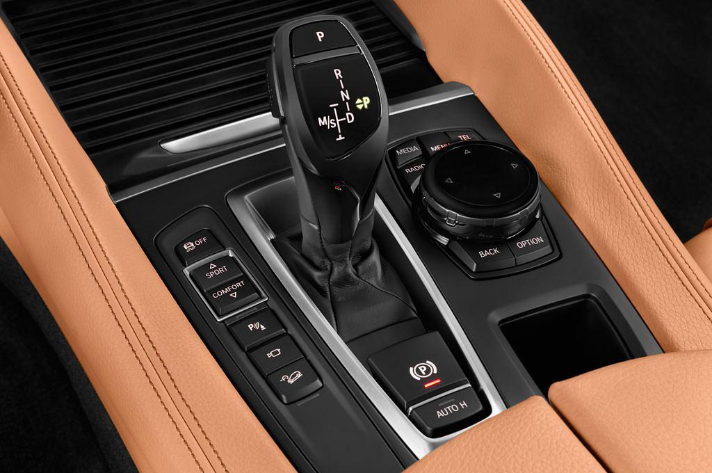 BMW X6 (Baujahr 2015) Xdrive50I 5 Türen Schalthebel