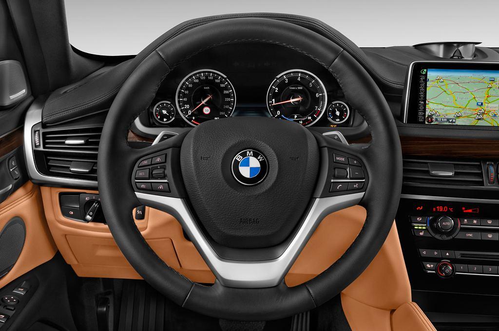 BMW X6 (Baujahr 2015) Xdrive50I 5 Türen Lenkrad