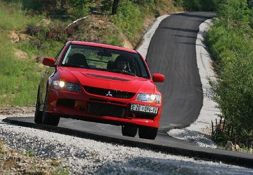MITSUBISHI-Lancer-Evolution-IX--2005-2008-
