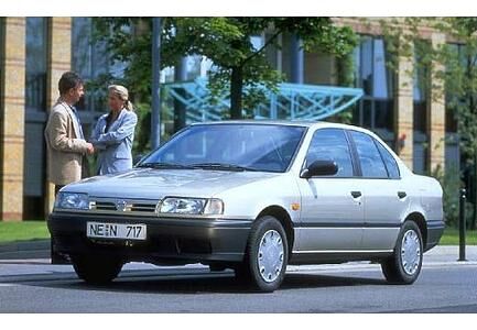 Nissan Primera Limousine (1990–1996) Nissan Primera Limousine (1990–1996)