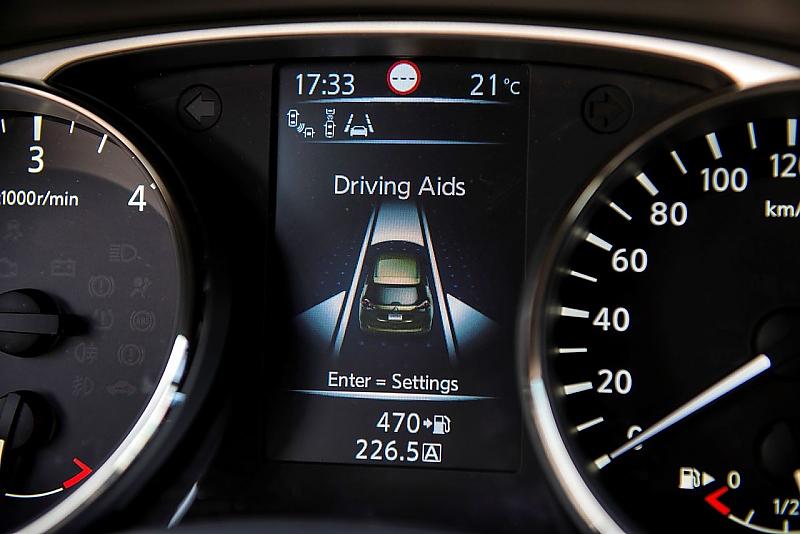 Der Nissan X Trail 1.6 DIG-T hat auch einige Assistenzsysteme