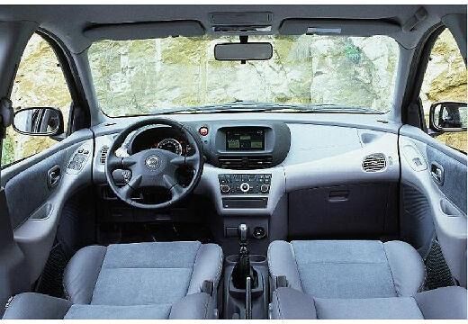 NISSAN-Almera-Tino--2003-2006-