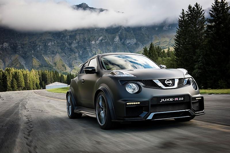 Der Nissan Juke-R 2.0 sprintet mächtig los