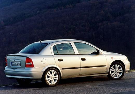 OPEL-Astra-1-6--2003-2004-