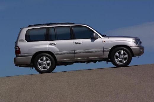 TOYOTA-Land-Cruiser-100--2002-2005-