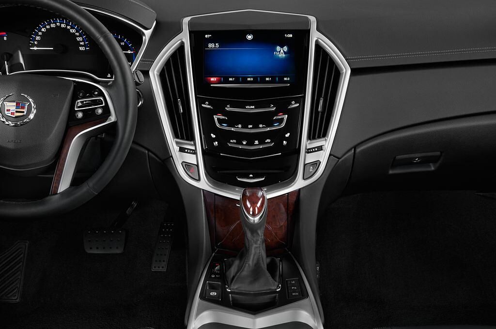 Cadillac SRX (Baujahr 2011) Elegance 5 Türen Mittelkonsole