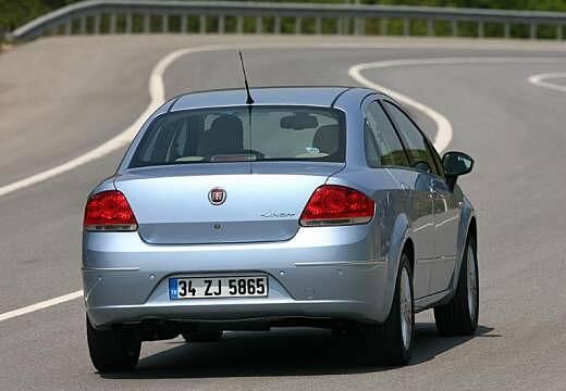 FIAT-Linea-1-4-8V--2007-