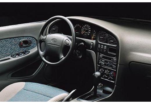 KIA-Shuma--1998-2001-