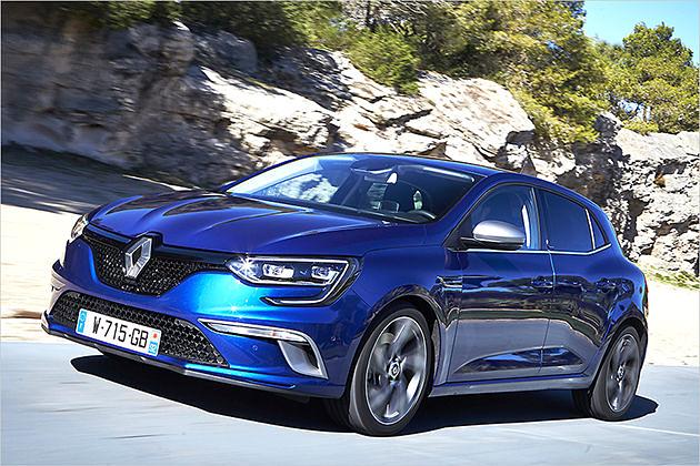 Mégane GT: Kühlergrill mit Wabenmuster in Schwarz, spezielle Frontschürze mit Spoilerlippe und breiter Lufteinlass