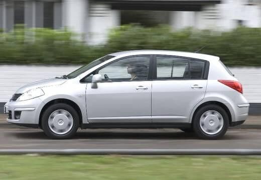 NISSAN-Tiida-1-6--2007-