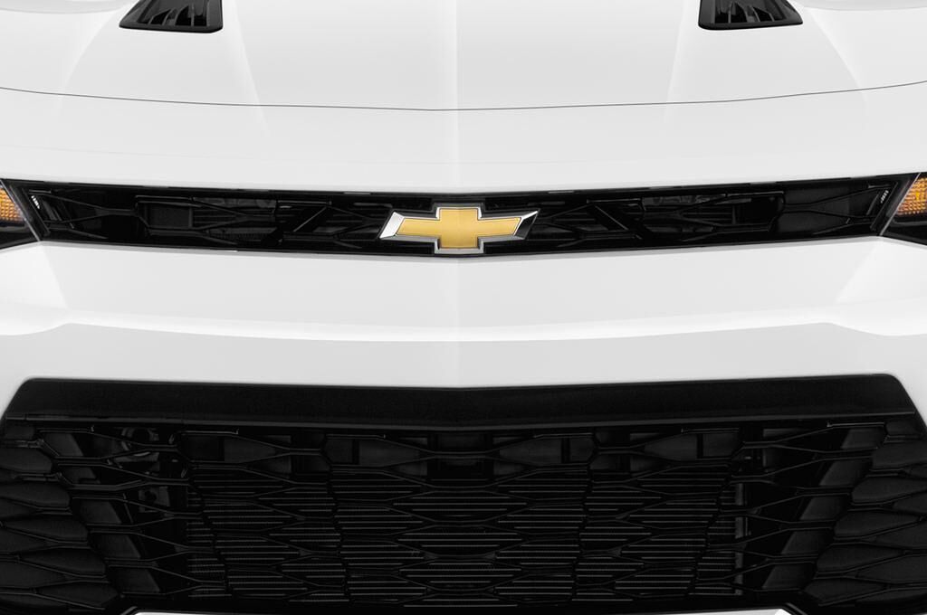 Chevrolet Camaro (Baujahr 2017) - 2 Türen Kühlergrill und Scheinwerfer