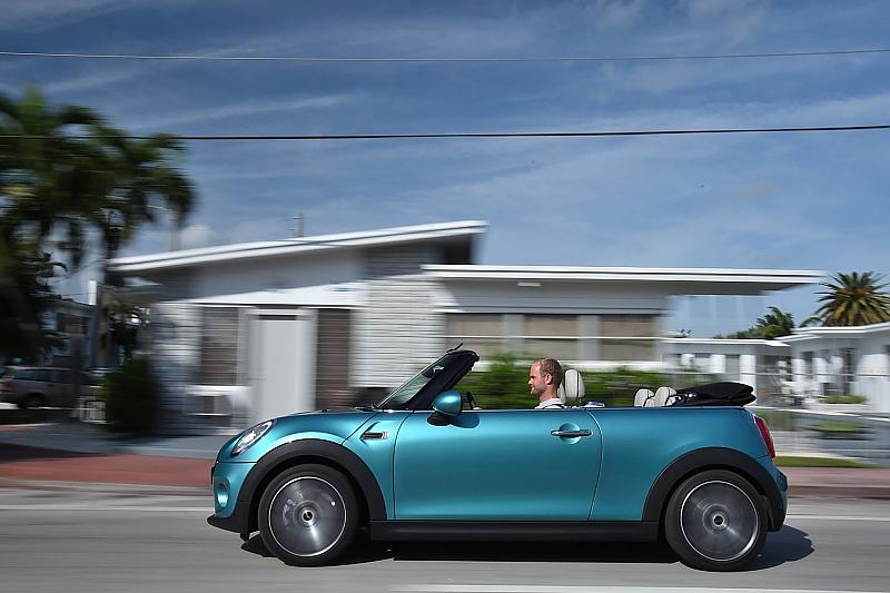 Mini Cabrio 2016