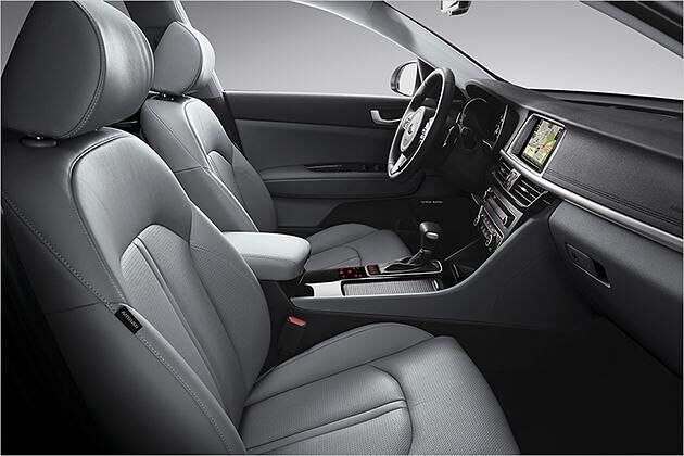 Das Cockpit sieht edel aus
