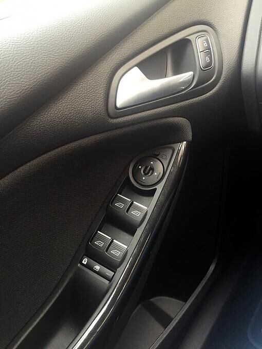 Ford Focus 1.5 TDCi - erst der Titanium bietet hinten elektrische Fensterheber