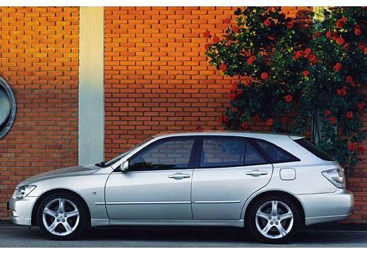 LEXUS-IS-300-SportCross--2001-2005-