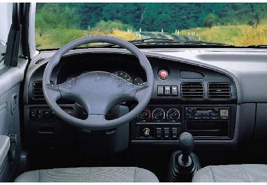 KIA-Pregio--1998-2002-