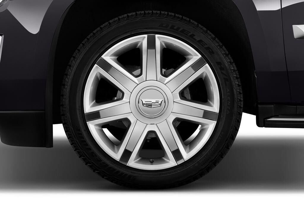 Cadillac Escalade (Baujahr 2015) Premium 5 Türen Reifen und Felge