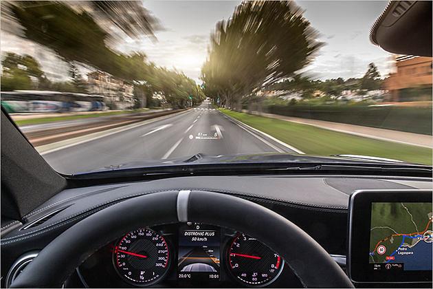 Ein Head-up-Display ist optional verfügbar