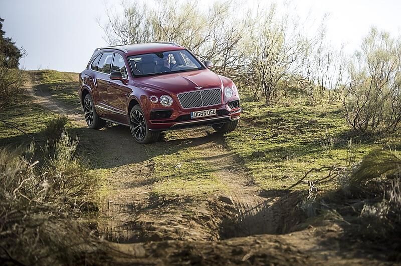 Der Bentley Bentayga kostet mindestens 208.500 Euro