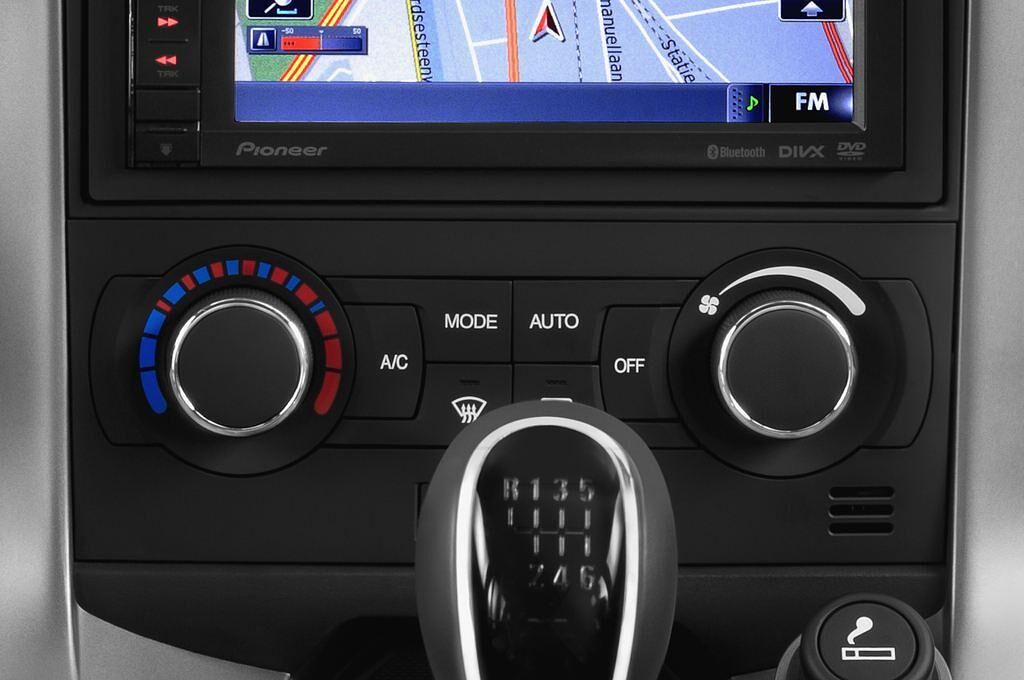 Chevrolet Captiva (Baujahr 2014) LT 5 Türen Temperatur und Klimaanlage