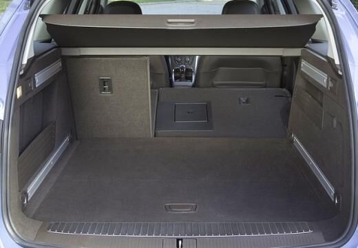 OPEL-Astra-1-4-Sports-Tourer-ecoFLEX--2010-