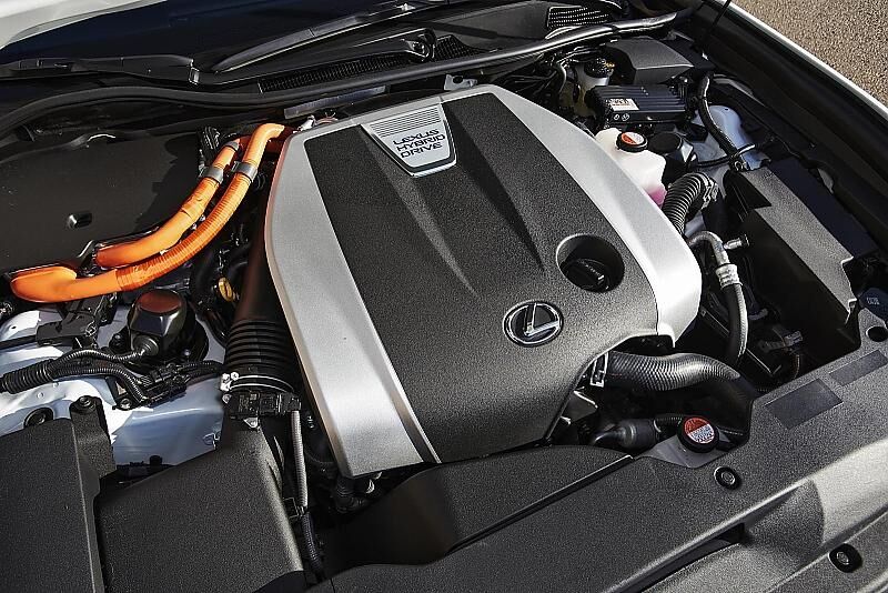Das Hybridpaket des Lexus GS 450h kommt auf eine Systemleistung345 PS