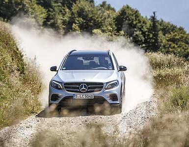 Technik-Offensive bei Mercedes - Mercedes tüftelt am 26-Stunden-Tag Technik-Offensive bei Mercedes - Mercedes tüftelt am 26-Stunden-Tag