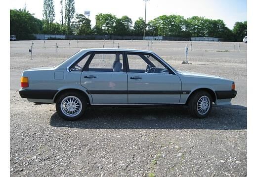 Audi 80 Limousine (1978–1986) 1.3 (55 PS)