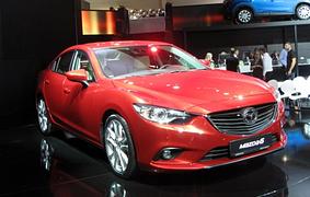 Moskau Motorshow 2012 - Der Rubel rollt