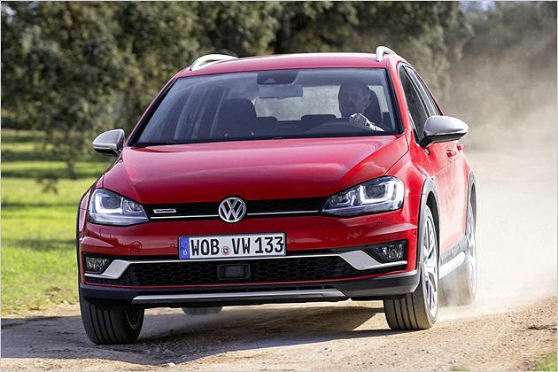 Der VW Golf Alltrack entspricht dem Variant, hat aber stets Allradantrieb und einen kernigeren Look