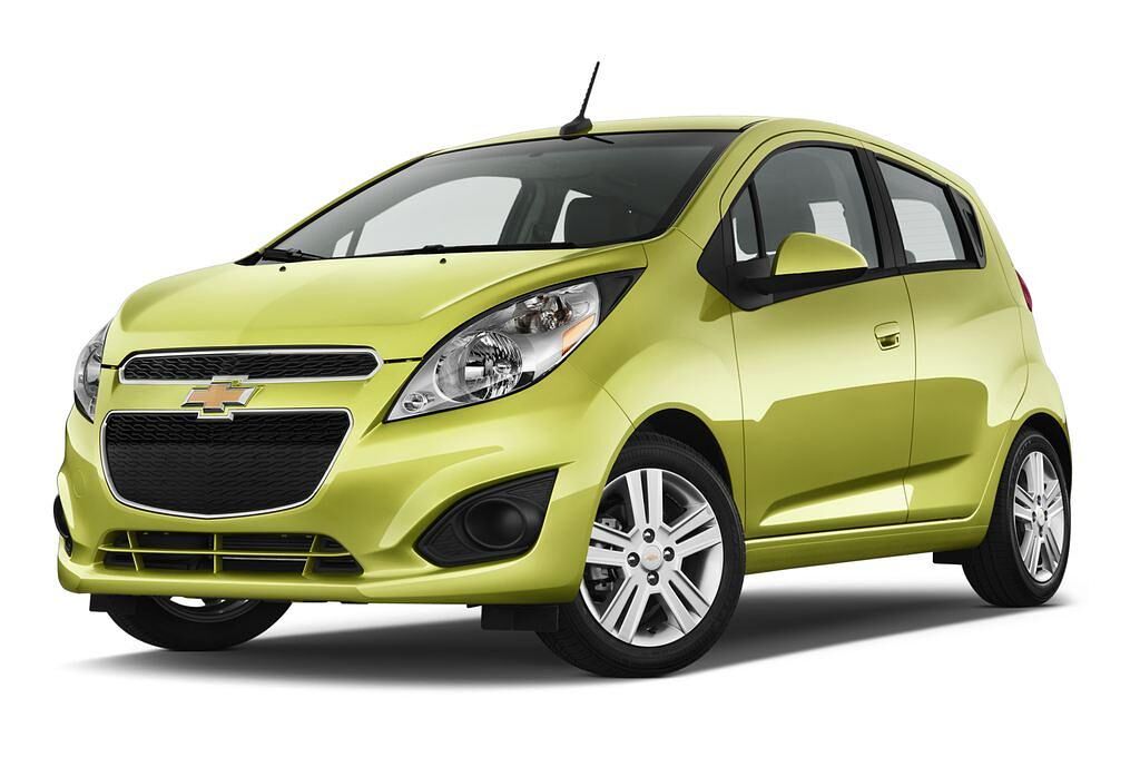 Chevrolet Spark (Baujahr 2013) LS 5 Türen seitlich vorne mit Felge