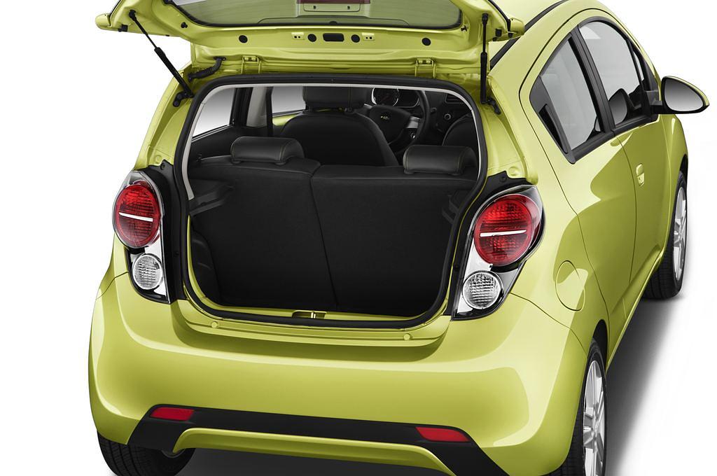Chevrolet Spark (Baujahr 2013) LS 5 Türen Kofferraum