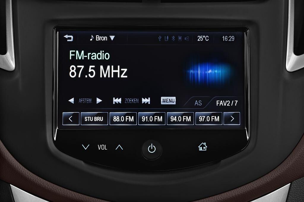 Chevrolet Trax (Baujahr 2013) LT+ 5 Türen Radio und Infotainmentsystem