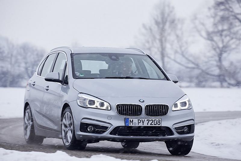 BMW 225xe Active Tourer - vorne arbeitet der Verbrenner
