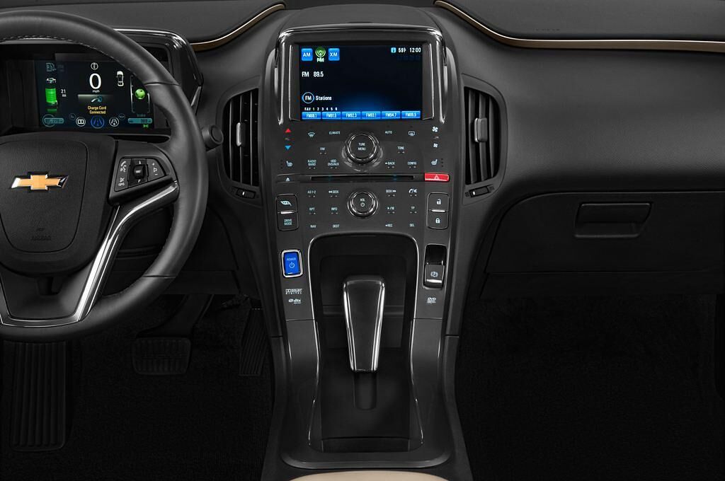 Chevrolet Volt (Baujahr 2012) - 4 Türen Mittelkonsole