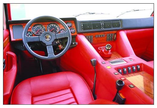 Lamborghini LM002 SUV (1986–1993) LP5000S QV (455 PS)