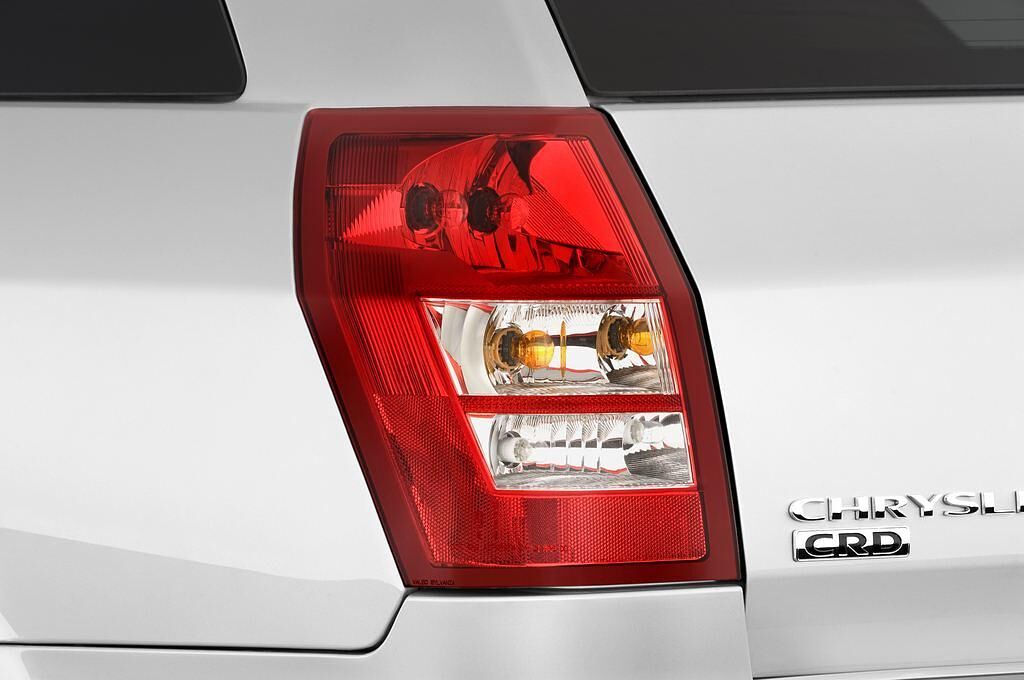 Chrysler 300 (Baujahr 2010) - 5 Türen Rücklicht