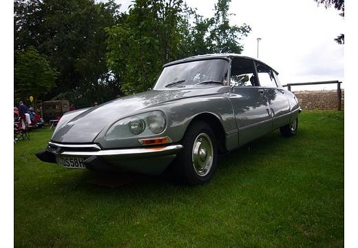 Citroen DS Limousine (1955–1975) 2.0 DS 23 (98 PS)