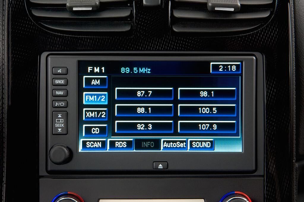 Chevrolet Corvette (Baujahr 2011) Coupe 2 Türen Radio und Infotainmentsystem