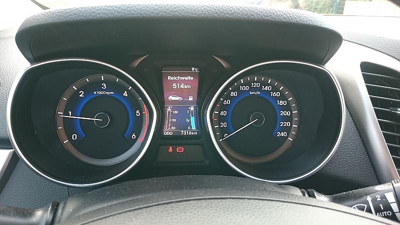 Der Tank fasst 53 Liter Dieseltreibstoff.