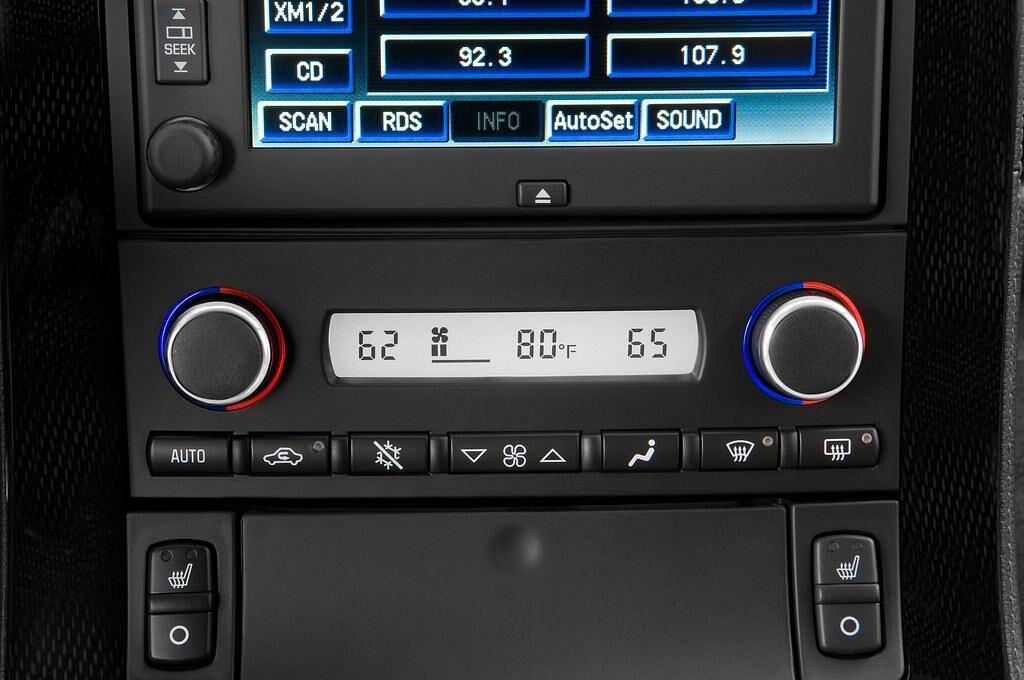 Chevrolet Corvette (Baujahr 2011) Coupe 2 Türen Temperatur und Klimaanlage