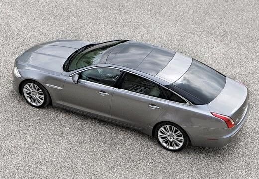 JAGUAR-XJ-3-0-V6-Diesel--2009-