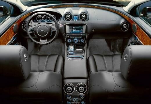 JAGUAR-XJ-3-0-V6-Diesel--2009-